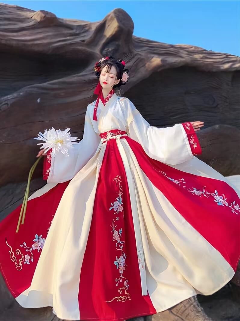 red jin dynasty hanfu