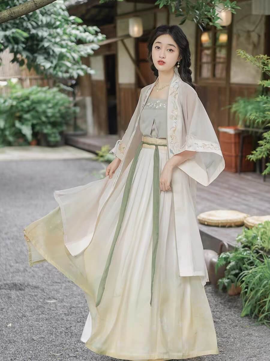 Yellow hanfu