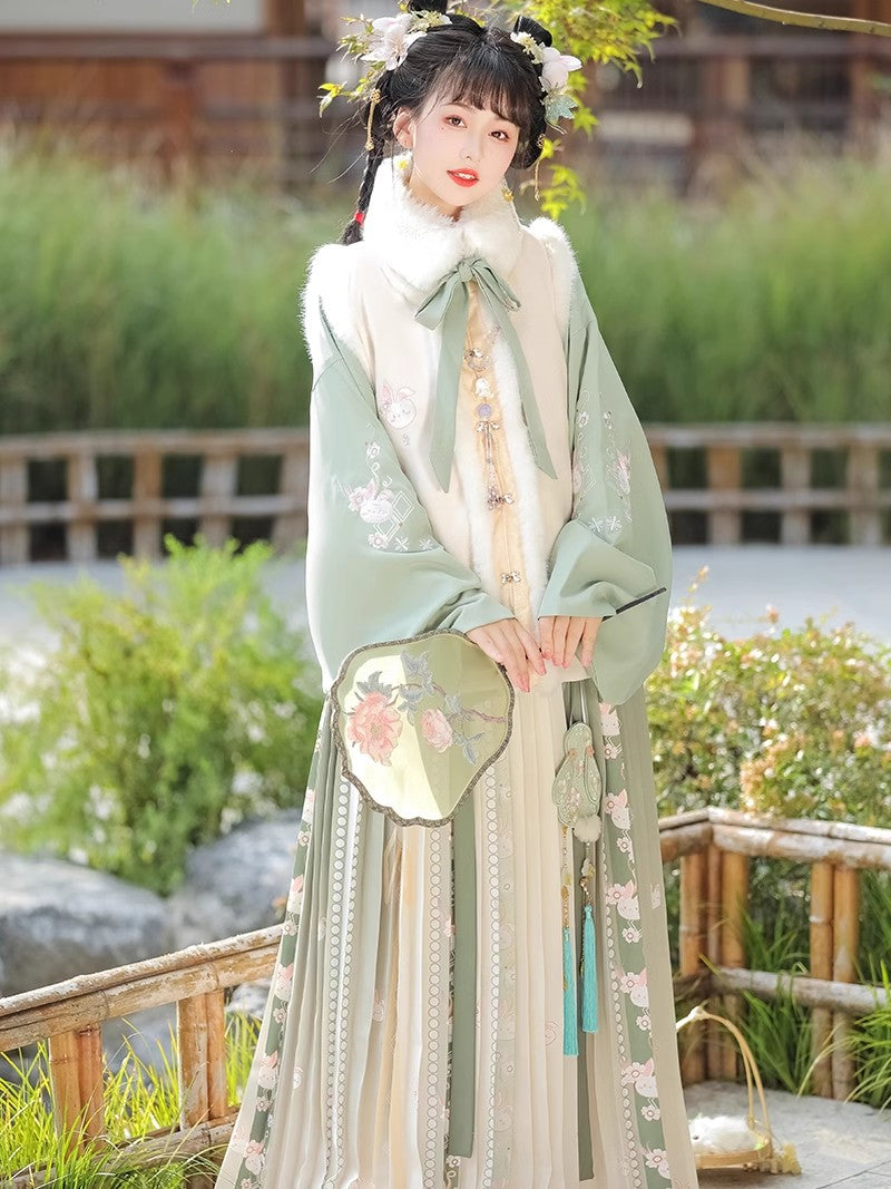 green winter hanfu